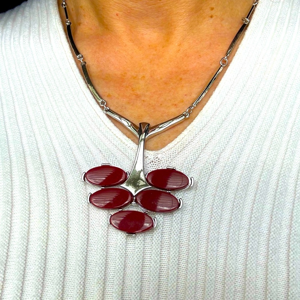 Sarah Coventry Vintage 80’s Silvertone Contemporary Abstract Tree Necklace